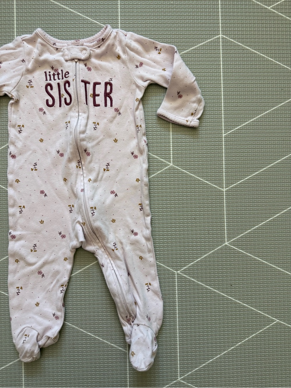 Carters|Baby girl Pink Ditsy Floral full zip One-Piece footies,LITTLE SISTER•••